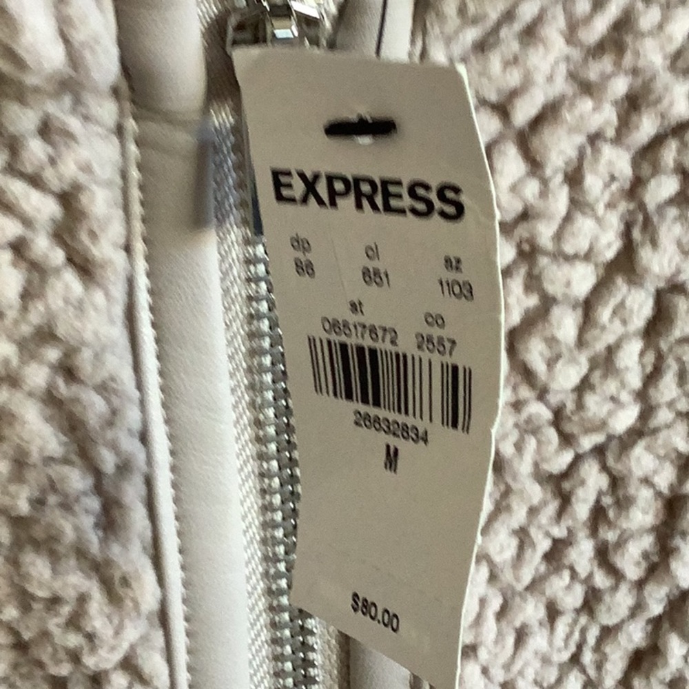 Adorable  Fall Jacket by Express 💛💛🖤NWT - Picture 3 of 9